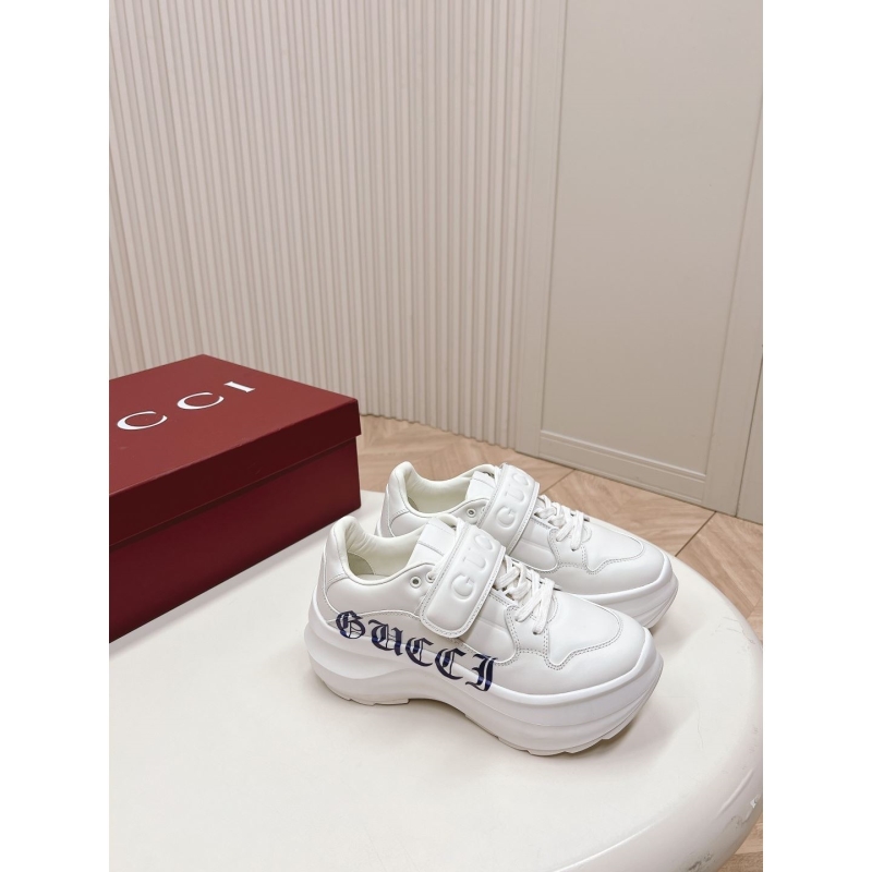 G*u*i casual shoes